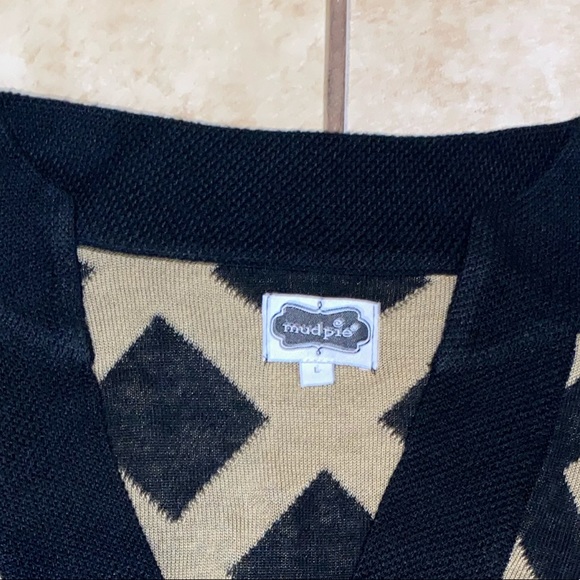 Mudpie sweater size large - Picture 2 of 4